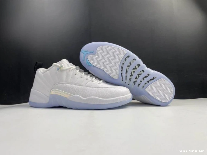 AIR (2021) 12 LOW RETRO JORDAN DB0733-190 EASTER 0717